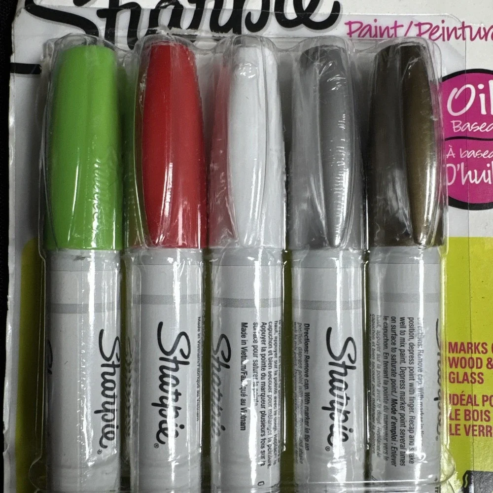 Oil-Based Paint Markers, Fine Point, Assorted Colors, 5 Count - Xmas Colors
